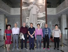 文化艺术界专家学者关心浙江新宝gg发展